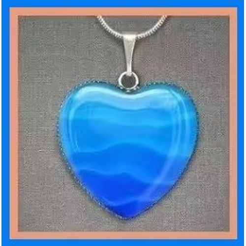 1 Pendentif ( Coeur, La Valse Des Vagues, Sur Fond Bleu ) Verre & Laiton, Fait Main