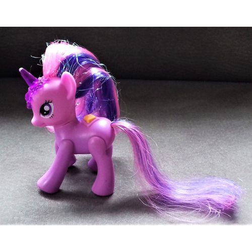 Figurine Articulée My Little Pony - Licorne Avec Corne Lumineuse 8,5 Cm