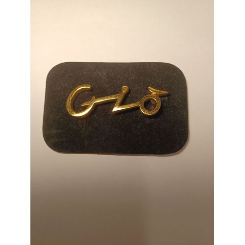 Broche Giorgio Armani Du Parfum Gio