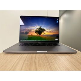 Apple MacBook Pro Touch Bar 16" Intel Core i9 - 2.4 Ghz - Ram 64 Go - SSD 8 To