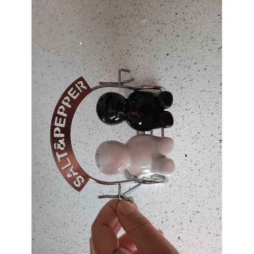 Salière Et Poivrière 