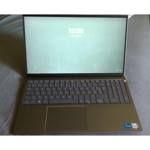 Dell Inspiron 15 5518 - 15.6" Intel Core i5-11300H - 2.6 Ghz - Ram 8 Go - SSD 512 Go