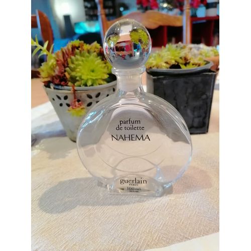 Ancien Flacon De Parfum Nahema De Guerlain