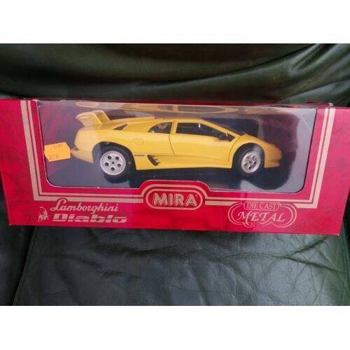 Golden Line Mira Lamborghini Diablo Yellow 6103
