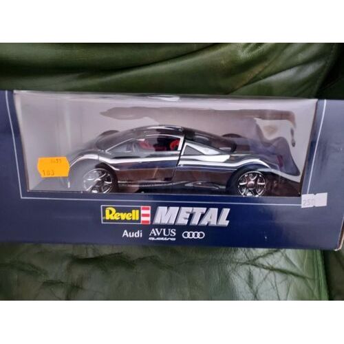 Revell Audi Avus Quattro !!! Nouveau Dans La Boîte!!! 1/18ème Vscale!!! Chrome!!
