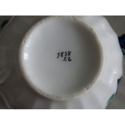 Ancien Service A Cafe /The Porcelaine