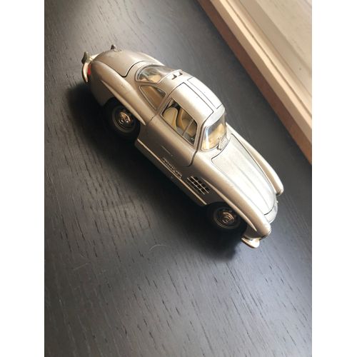 Mercedes Benz 300sl 1954 Gris Métallisée Échelle 1/24