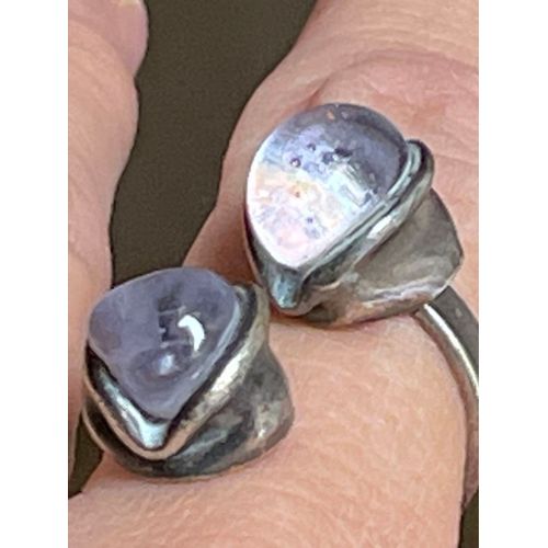 Bague Ancien, En Argent Massif Sertie De Deux Cabochons D'améthyste