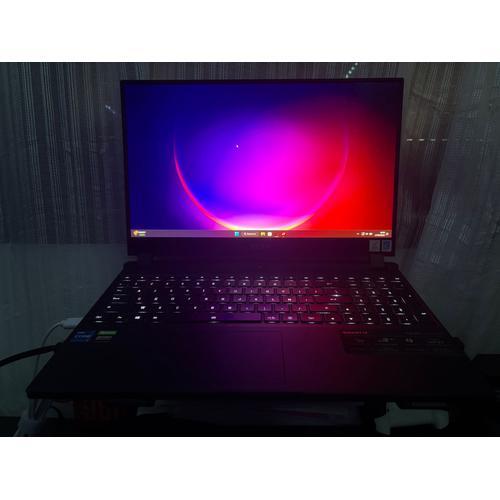 Gigabyte Aero 15 OLED - 15.6" Intel Core i7-11800H - 2.3 Ghz - Ram 16 Go - SSD 1 To