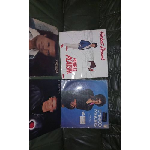 Lot De 4 Disques 33 Tour Chanteurs De Charme. Enrico Macias, Julio Iglesias, Herbert Léonard Et Michel Sardou.