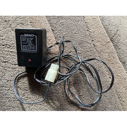 Chargeur Nikko Sbc-7205