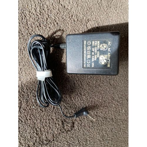 Chargeur / Adaptateur secteur Feng Lai 4126A