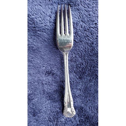 Fourchette Plaquée Argent Fabriquée En Angleterre. Epns A1 Sheffield England. 20.5 Cm. 71 Grammes
