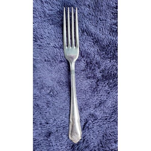 Fourchette Plaquée Argent Fabriquée En Angleterre. Arthur Price A1 Silver Plate Sheffield. 20.5 Cm. 61 Grammes