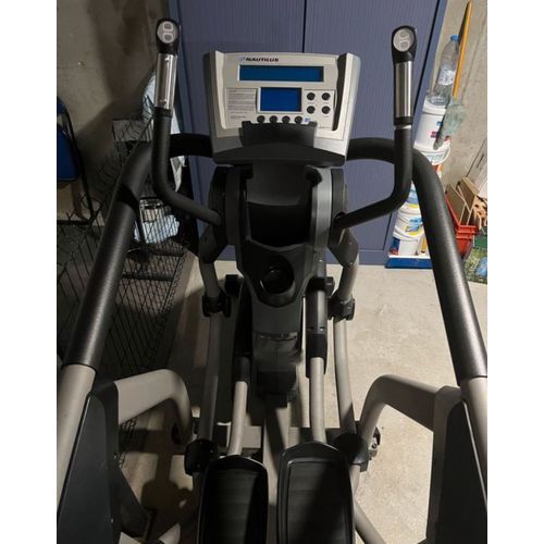 Vélo Elliptique Nautilus Série Pro