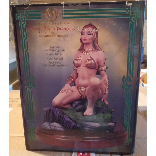 Statue Résine Princess ( Cs Moore Creations )