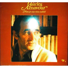 Le temps des loups / les deux pigeons / au printemps tu reviendras / dors  de Charles Aznavour, 33T chez pycvinyl - Ref:114172226