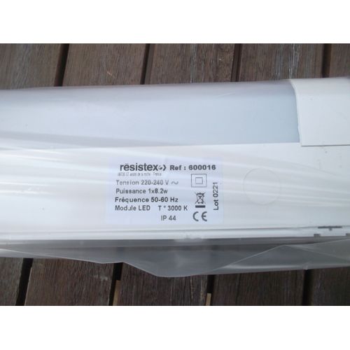 Réglette Led 16w, 1349 Lm, 3000k, Ip 44 Neoled 1349lm Bl Réf 600016 Resistex