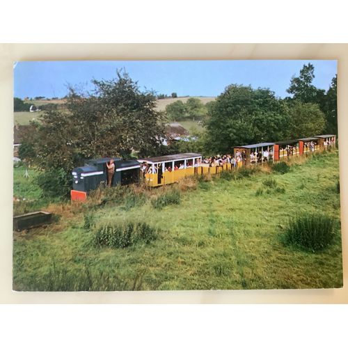 Froissy-Dompierre (Somme) Une Rame Diesel Descend Vers Capy