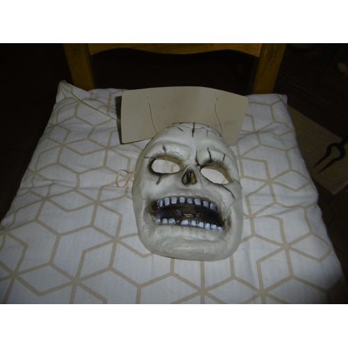 Masque Latex Halloween Momie Blanc Hl 134