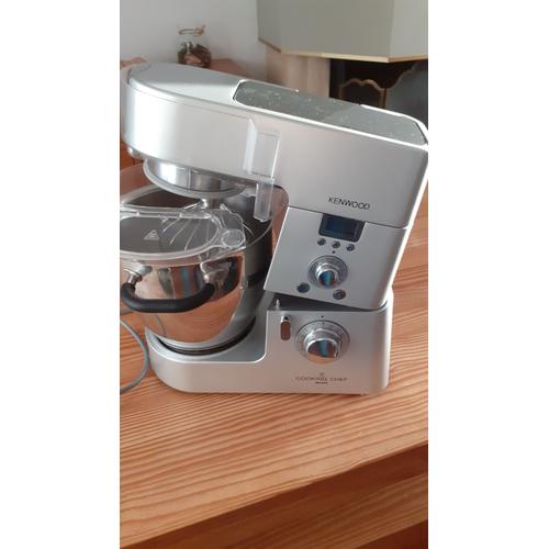 Vend robot Kenwood KM070