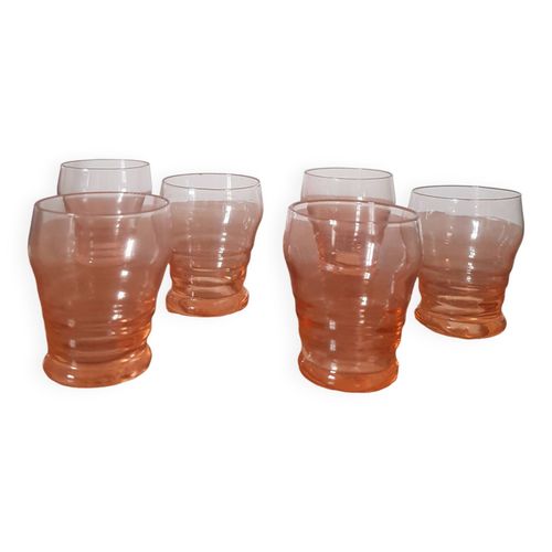 Lot De Petits Verres Rose Rose