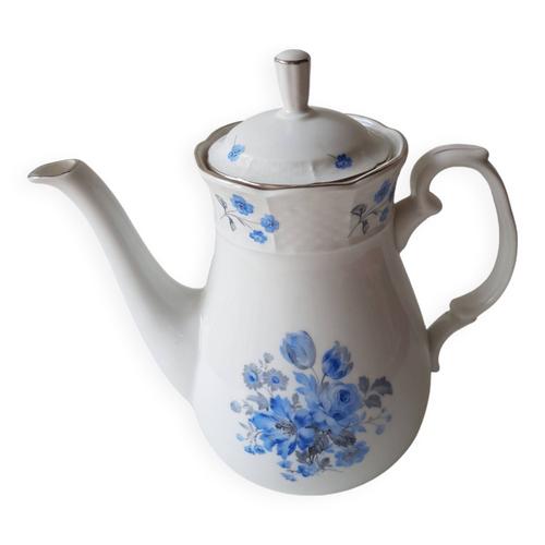 Thire Motif Floral Bleu En Porcelaine Fine De Boheme Signe Tk Thun Blanc