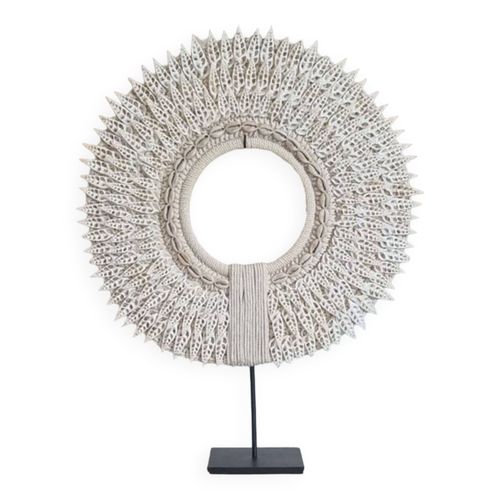 Collier Papou dcoratif en coquillages blanc