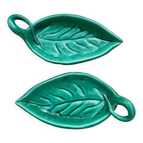 Duo De Raviers Vallauris En Forme De Feuilles Vertes Signs Crenne Vert