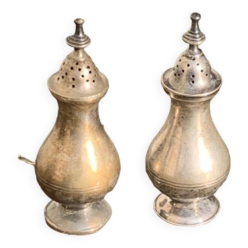 Paire De Salerons Sel Et Poivre En Metal Argente Anciens Lgants Argent
