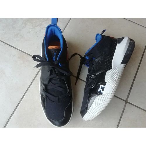 Jordan Stay Loyal 2 Taille 43.