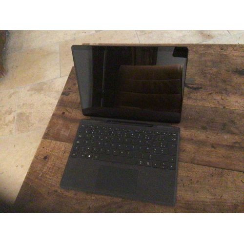 Microsoft Surface Pro 8 - 13.3" Intel Core i5 - Ram 8 Go - DD 256 Go