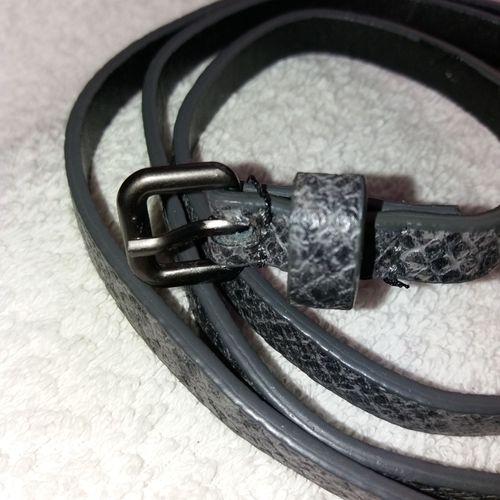 Ceinture Lanière Synthétique, Gris Foncé, Boucle A Ardillon.