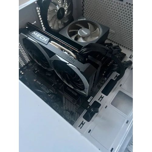 PC Gamer AMD Ryzen 5 5600X - 3.7 GHz - Ram 32 Go - SSD 500 Go + HDD 1 To