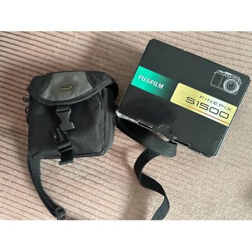 Appareil photo Compact Fujifilm FinePix S1500fd Noir compact - 10.0 MP - 12x zoom optique - noir