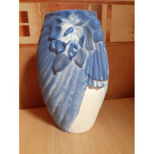 Vase en céramique effet drappé
