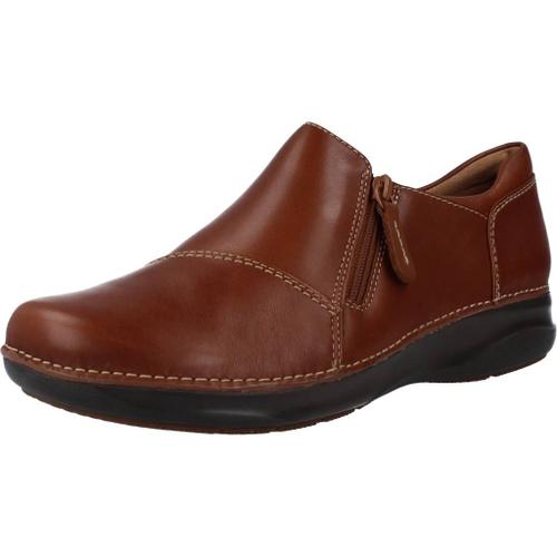 Clarks Appley Zip Colour Marron