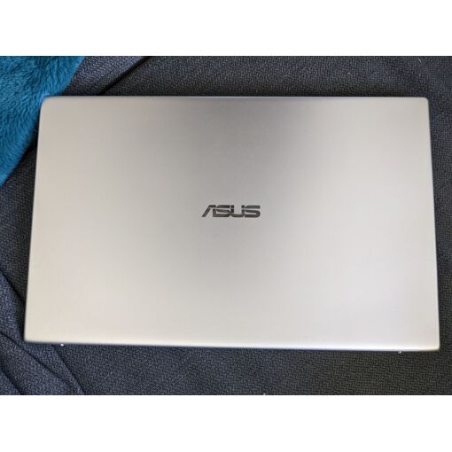 Asus S712FA-AU552T - 17" Intel Core i7 - 1.8 Ghz - Ram