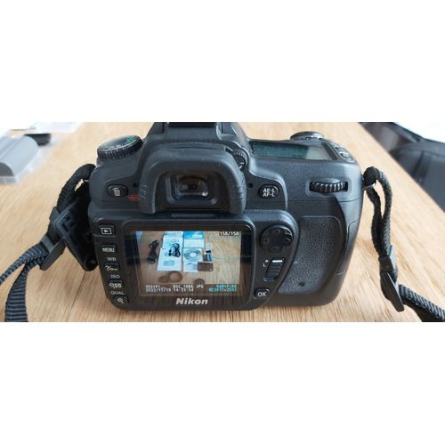 Nikon D80 reflex 10.2 mpix + Objectif zoom Nikkor 18-70mm