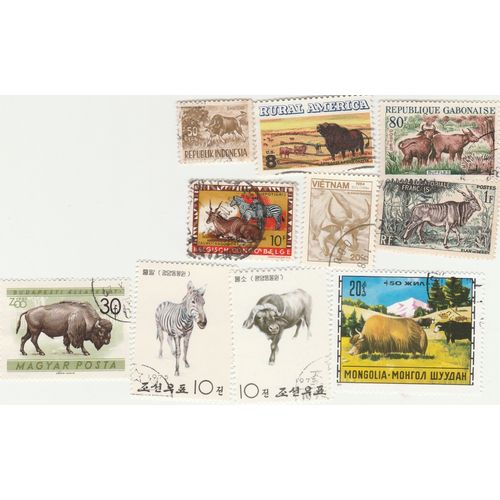16 Timbres De Divers Pays - Animaux - Buffles, Bisons, Zèbres