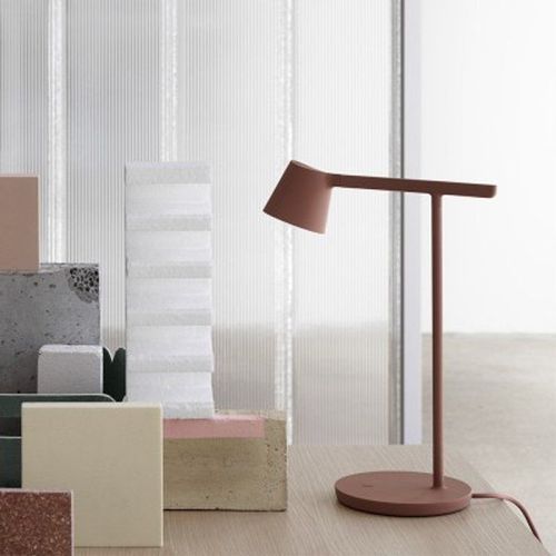 Lampe De Table Tip Brun Cuivre - Muuto