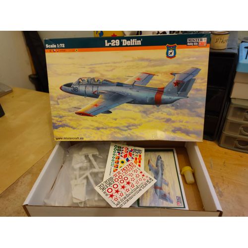 Maquette Avion 1/72 Mistercraft : L-29 'delfin '