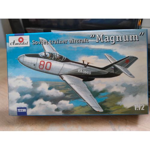Maquette Avion 1/72 Amodel : Magnum
