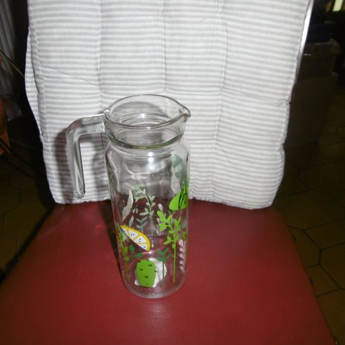 Carafe Broc En Verre Épais Hauteur 24cm Diamètre 8cm " Tchin Tchin Les Copines " Derriere La Porte