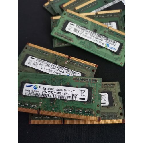 Lot de 20 Barrettes Mémoire RAM PC Portable Samsung DDR3 2GB (PC3 - 10600S)