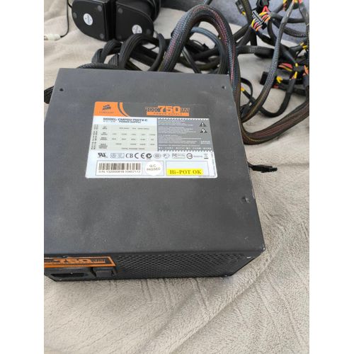 Alimentation Corsair TX750W Power Supply