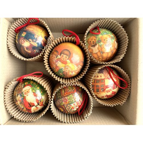 6 boules de noël en papier maché