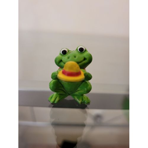 Jouet Figurine Kinder - Collection Grenouille - Grenouille Et Son Chapeau De Paille