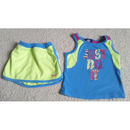 Ensemble De Sport Fille "Nike" Haut + Jupe Short Taille 3 Ans