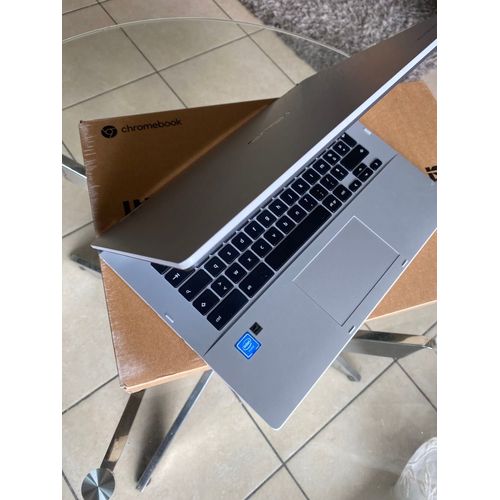 Chromebook Asus CX1400CNA-BV0066 - 14" Intel Celeron N3350 - Ram 8 Go - DD 64 Go